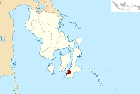 Peta Tanah Buton Wolio yang ditandai dengan warna Merah