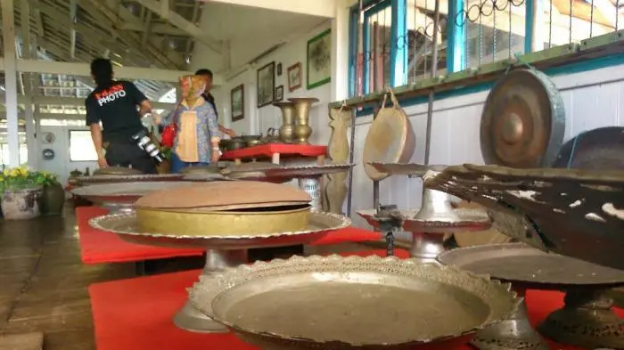 Bagian dalam Rumah Adat Suku Wolio